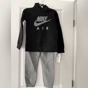 NWT Nike 2-piece set